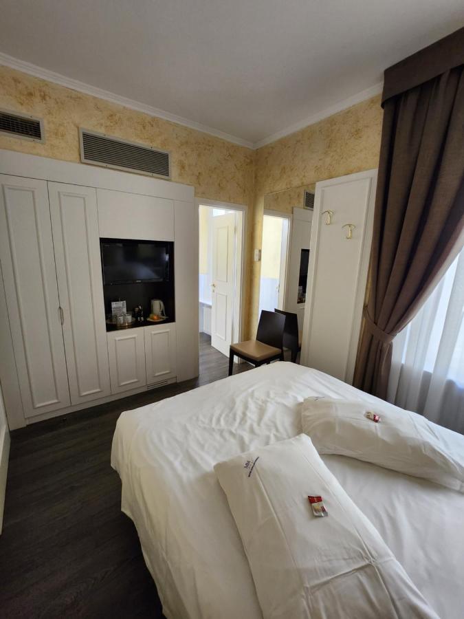 Hotel Millennium Locarno Bagian luar foto