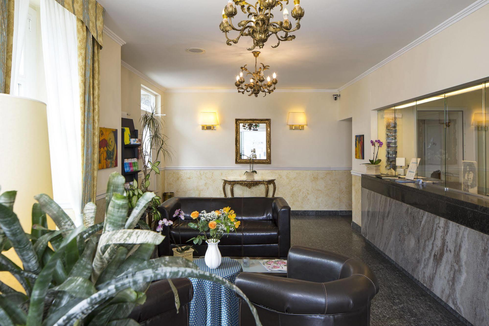 Hotel Millennium Locarno Bagian luar foto