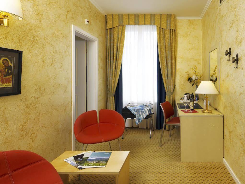 Hotel Millennium Locarno Bagian luar foto
